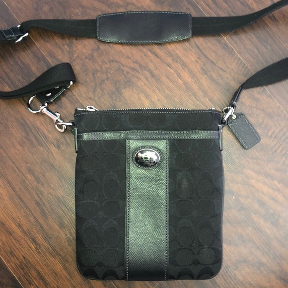 COACH PURSE - Picture 5 of 5
